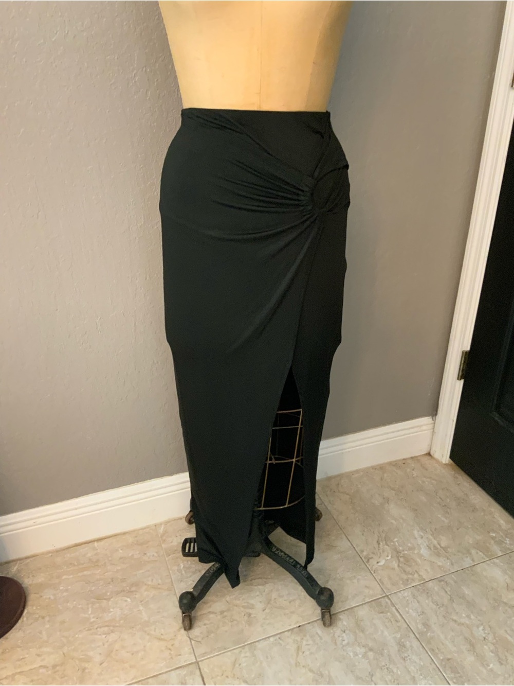 Milumia Black Maxi Skirt with Side Slit, NWT, size small